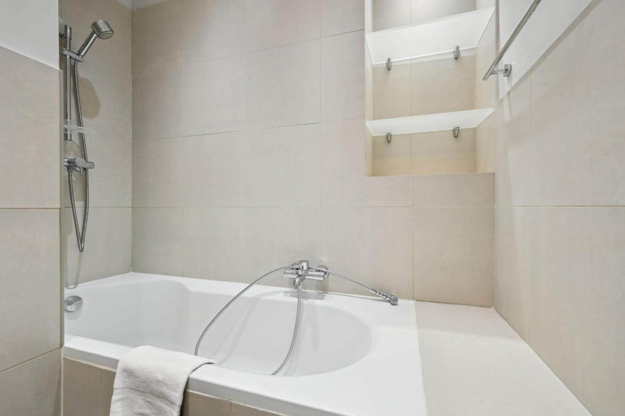 Champs-Elysees & Arc De Triomphe - Cityapartmentstay Párizs Kültér fotó