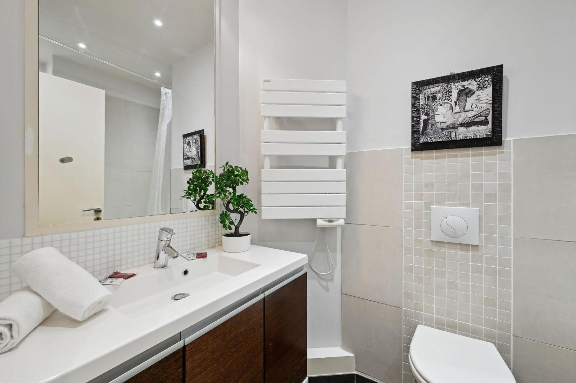 Champs-Elysees & Arc De Triomphe - Cityapartmentstay Párizs Kültér fotó